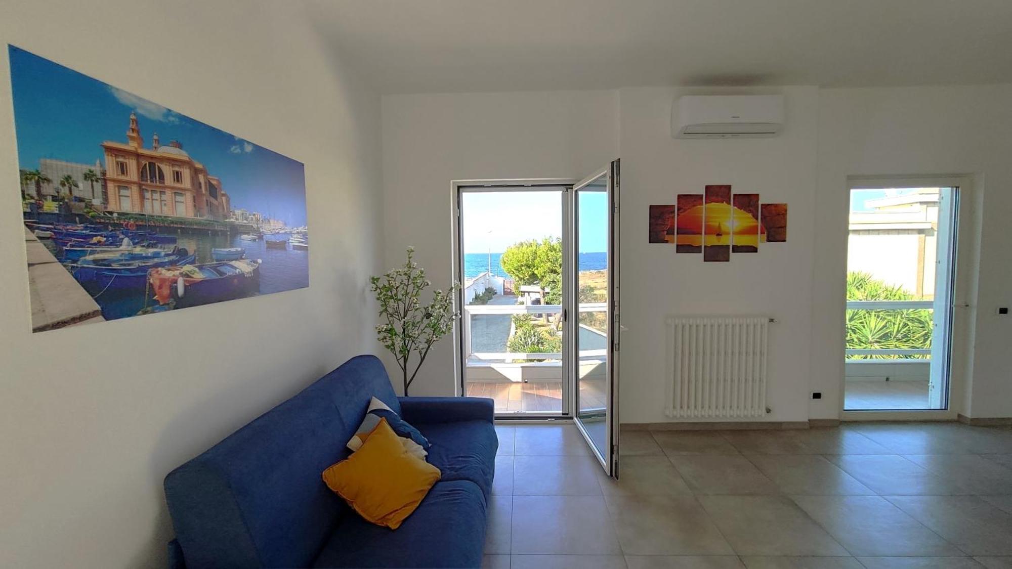 Seagull Apartments - Front And Sea View & Airport باري المظهر الخارجي الصورة